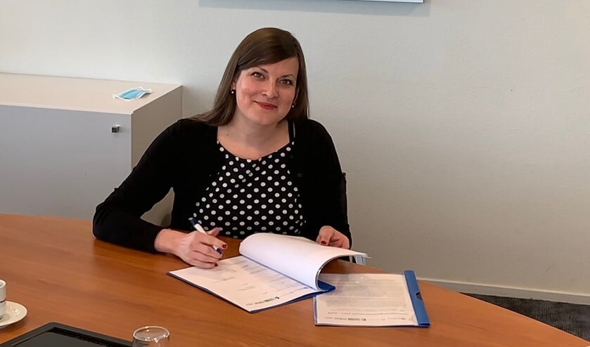 <p>Wethouder Marieke van Bijnen gaf antwoord op veel vragen rondom het beleidsplan Schuldhulpverlening. </p>