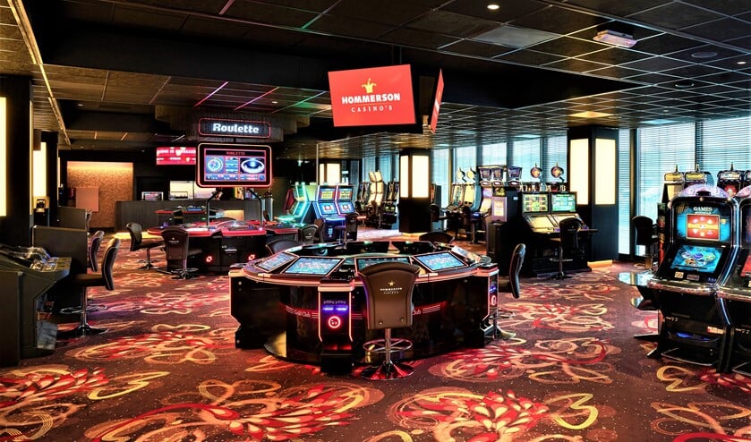 <p>Het luxueus ingerichte casino in het Cars Jeans Stadion van ADO.</p>