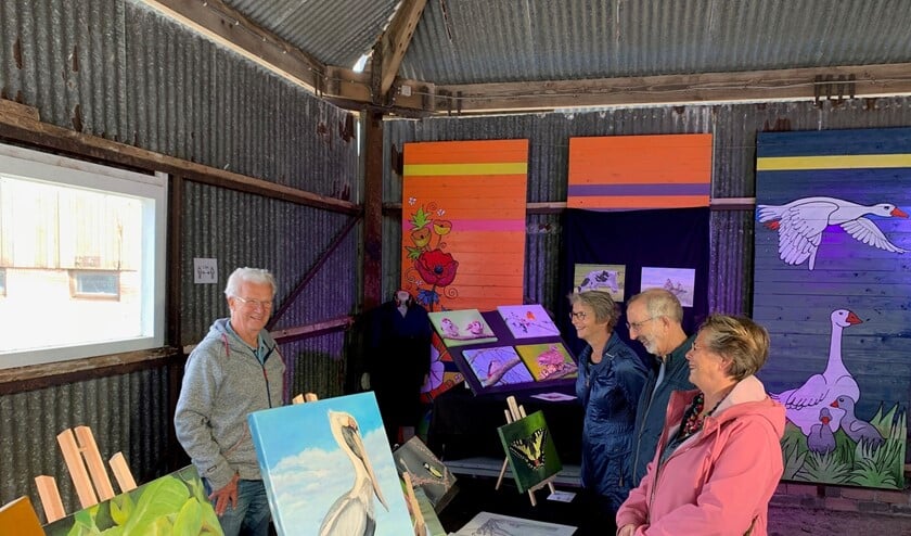 <p>Kunstenaars die afgelopen jaar aan het grote kunstwerk Panorama Platteland hebben meegeschilderd laten komend weekend hun eigen werk zien (foto: pr).</p>