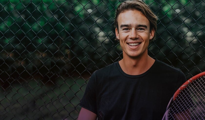 <p>Een mooie uitdaging voor jong en oud om kennis te maken met tennis of om tijdens de zomerstop van je eigen sport bezig te blijven.</p>