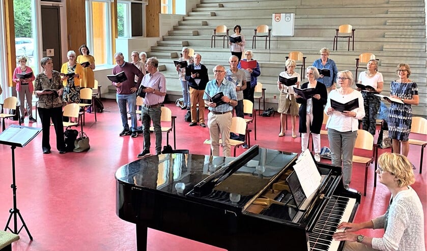 <p>Afgelopen zaterdag vond de eerste live repetitie van de Voorburgse Oratorium Vereniging (VOV) plaats sinds september vorig jaar (foto: pr).</p>