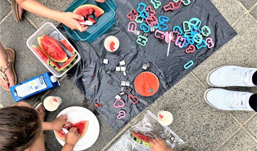In het tuin-lab kunnen kinderen tussen de 4 en 12 jaar aan de slag met allerlei bijzondere activiteiten (foto: Bibliotheek aan de Vliet).