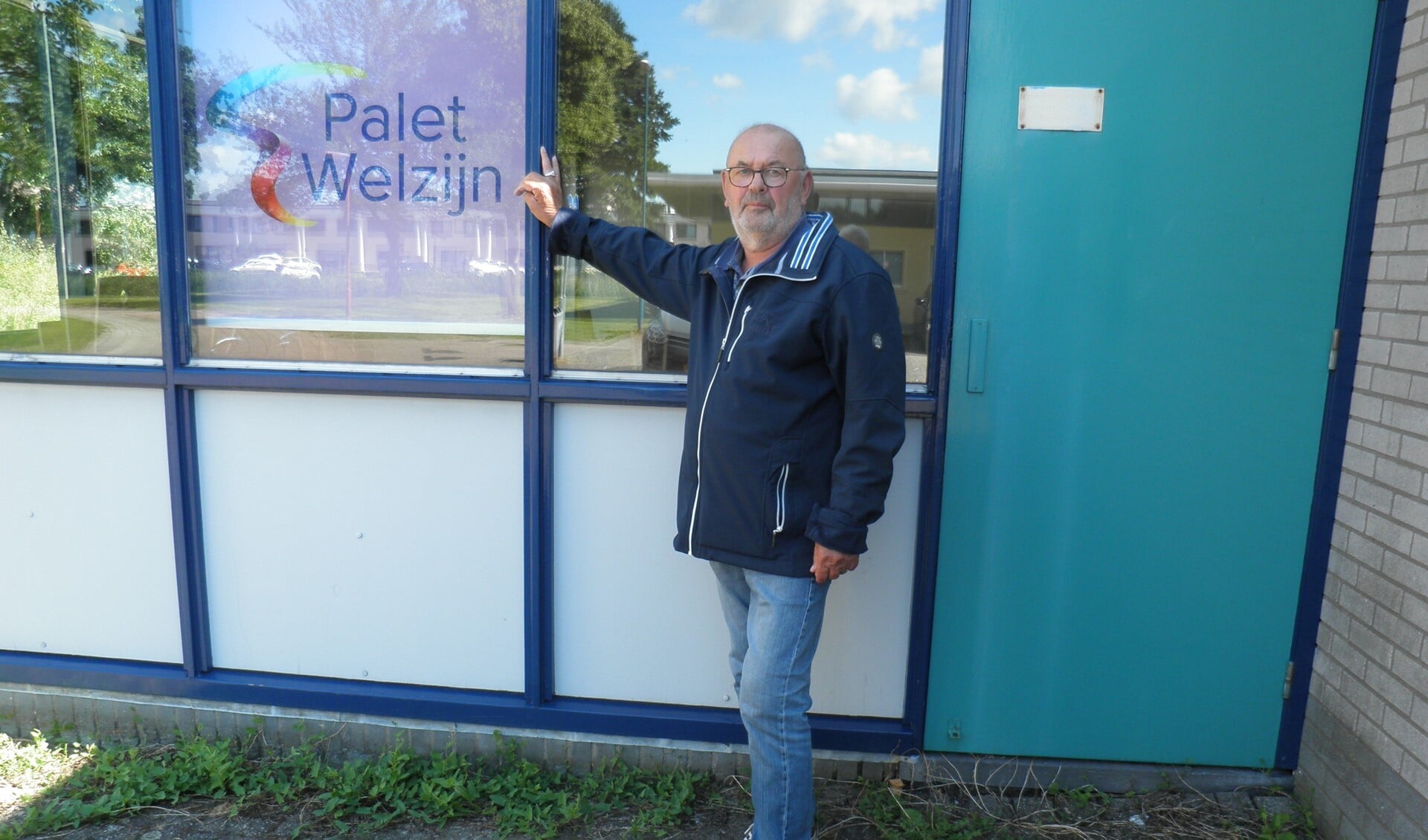Theo Smit voorzitter van Senioren Bridgeclub Zoetermeer: “Wij zijn plotseling dakloos.” Foto Kees van Rongen