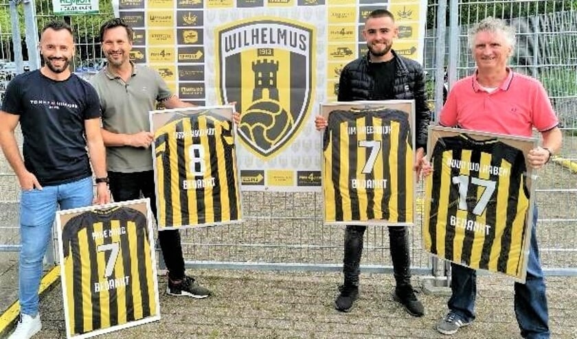 <p>Tijdens deze avond werd ook afscheid genomen van een groep gewaardeerde trainers die al een langere tijd voor Wilhelmus actief zijn geweest als trainer (foto: pr Wilhelmus).</p>