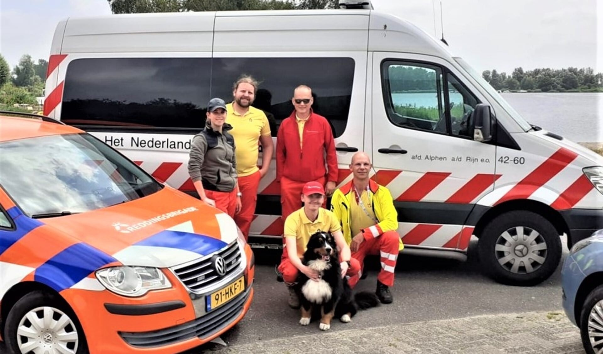 De groep Leidschendamse vrijwilligers die hulp verleenden in Limburg (foto: J. Valk).