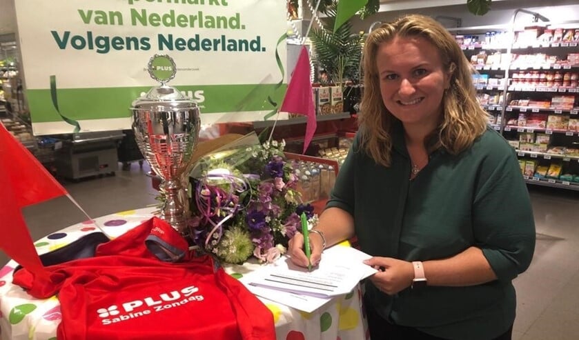 <p>Sabine Zondag steunt het nieuwe hockeyseizoen van harte.</p>