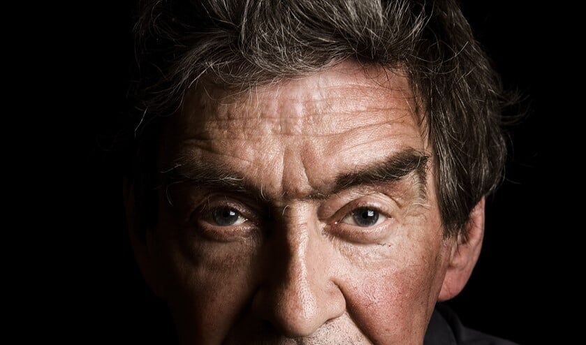 Schrijver Tomas Ross