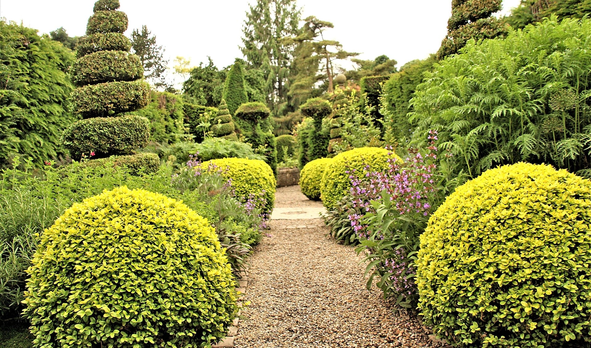 Een mooie Engelse heestertuin (foto: Jan Blokland). 