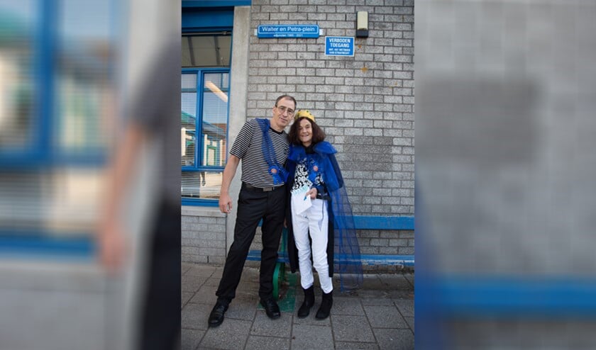 <p>Petra Vos en Walter Faber blijven - doordat een van de schoolpleinen naar hen is vernoemd - altijd verbonden aan de Samenwerkingsschool Emmaüs (foto: pr).</p>