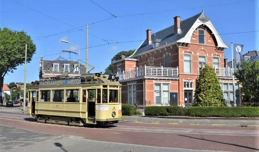 <p>De combitocht 2021 vindt onder meer plaats met een Haagse tram uit 1930 (foto: Ton Slootmaker).</p>