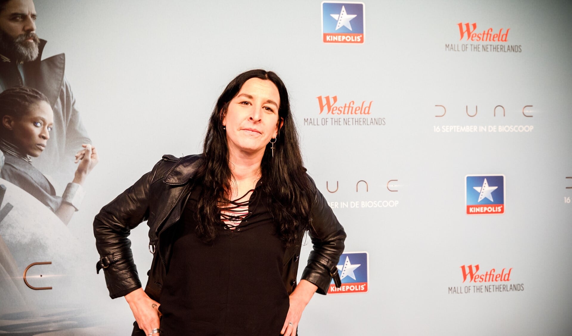 Raven van Dorst in Kinepolis Leidschendam bij de première van Dune, tevens de officiele opening van de bioscoop (foto: Joep Rijk).