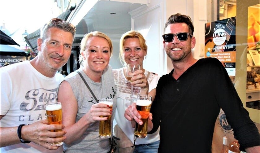 Genieten van Voorburg Jazz Culinair in Foto Atelier BW5 (foto: Ap de Heus).