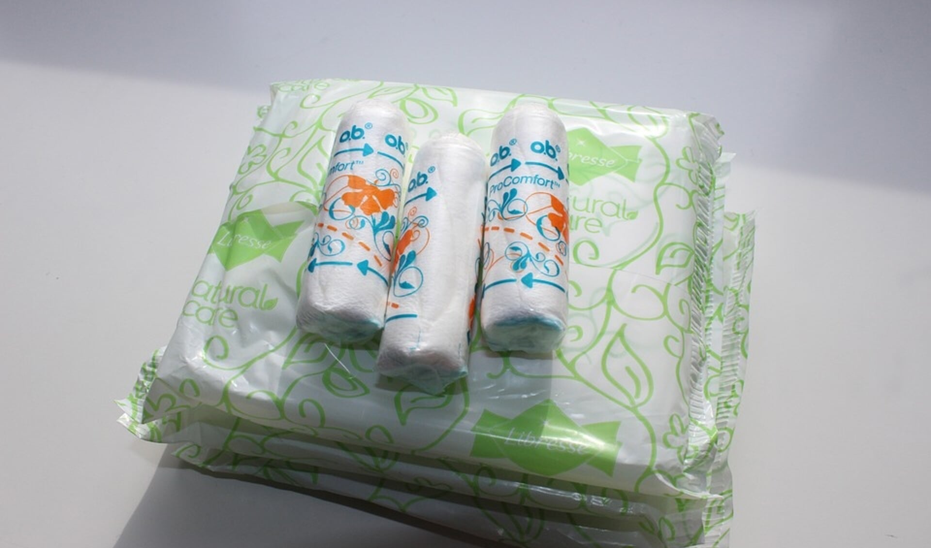 Uit onderzoek blijkt dat gemiddeld 1 op de 10 meisjes en vrouwen niet iedere maand tampons of maandverband kan kopen.