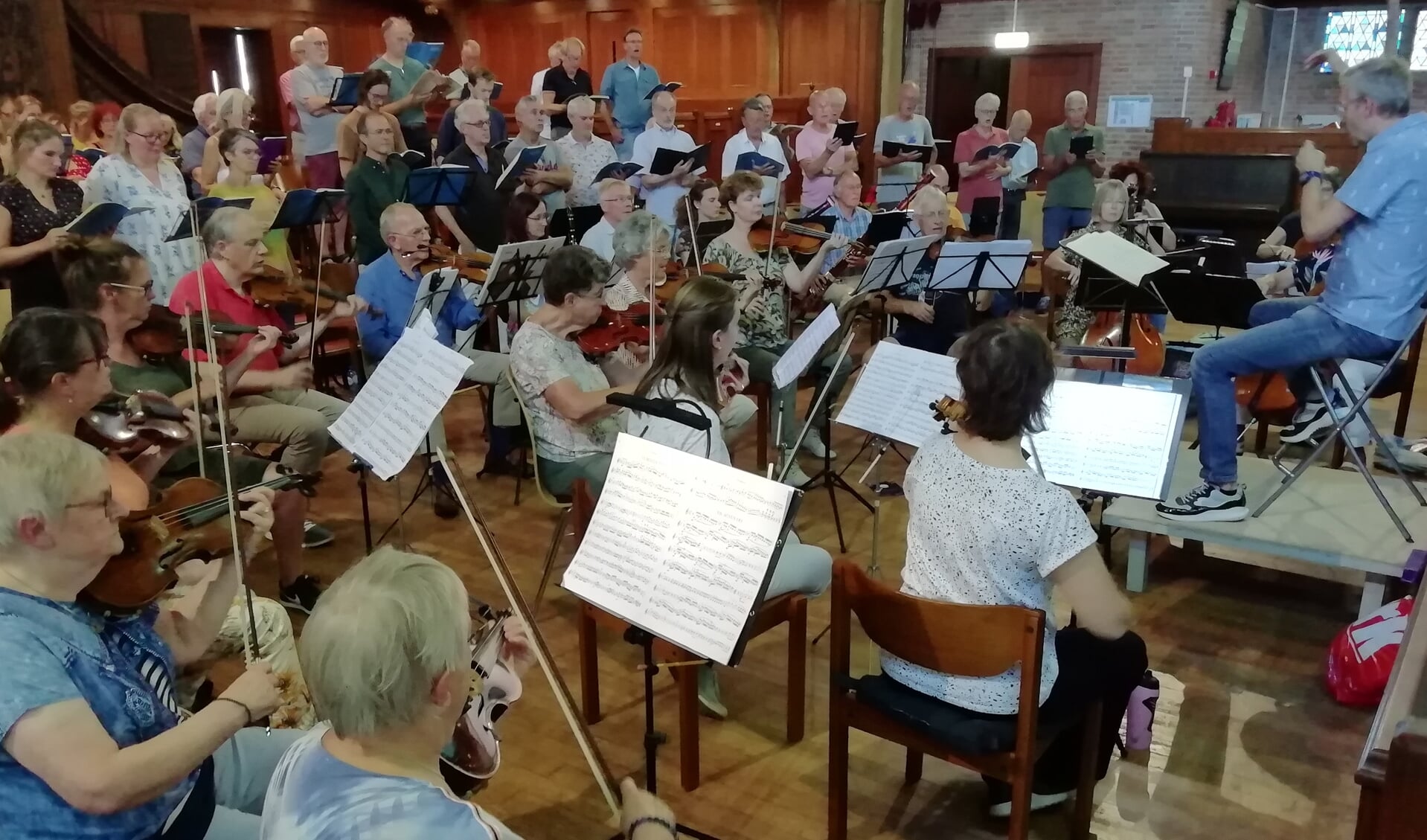 Repetitie van koor en orkest. Foto: Karel Christiaanse