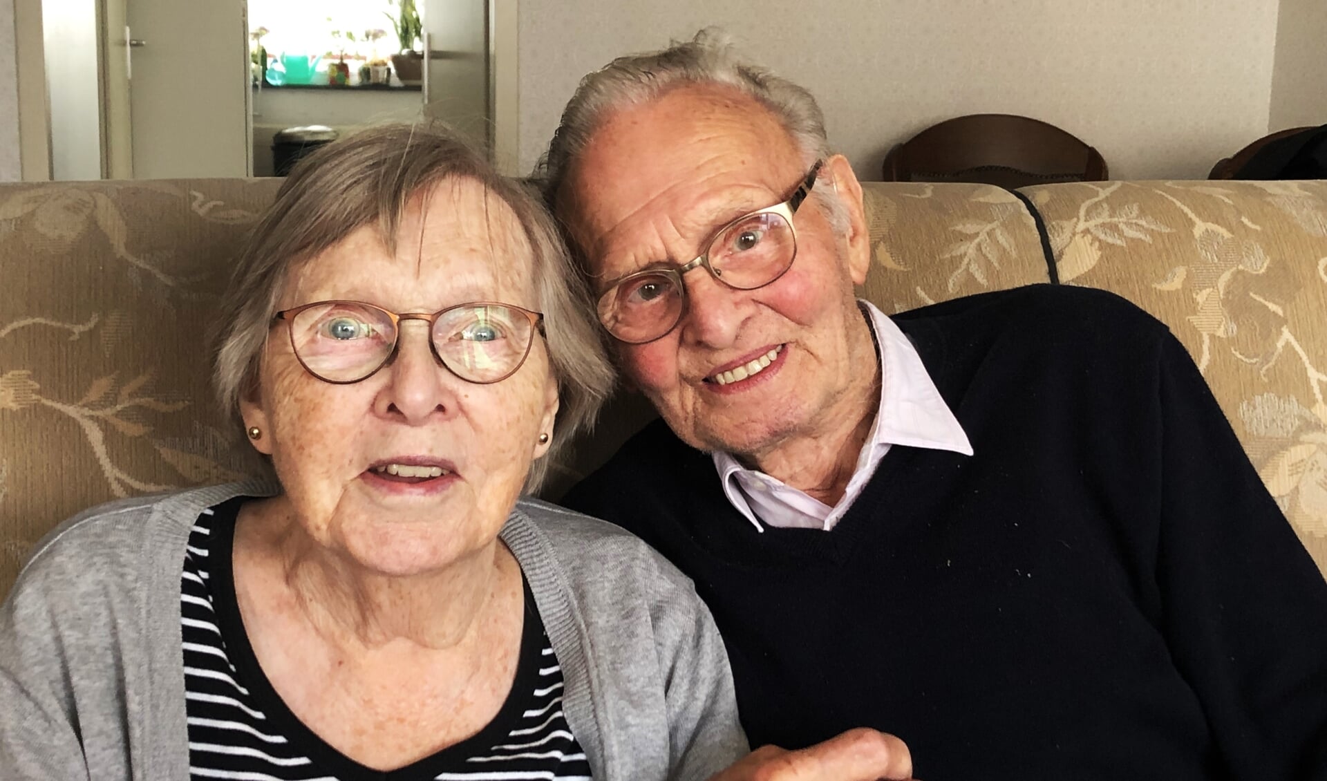 An en Piet van Baren; de tweeling wordt binnenkort 90 jaar oud (eigen foto).