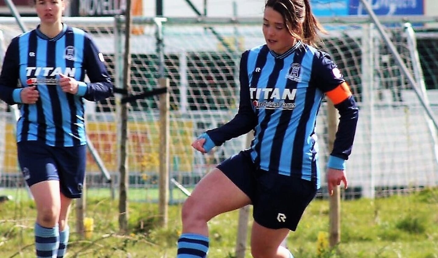 Ginger Wouters (Forum Sport Vrouwen) scoorde zaterdag 4 keer (foto: FS).