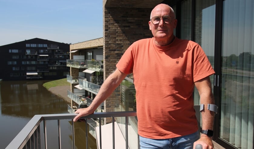 Een nieuwe heup zorgt er voor dat hij binnenkort weer ‘dartelt’.