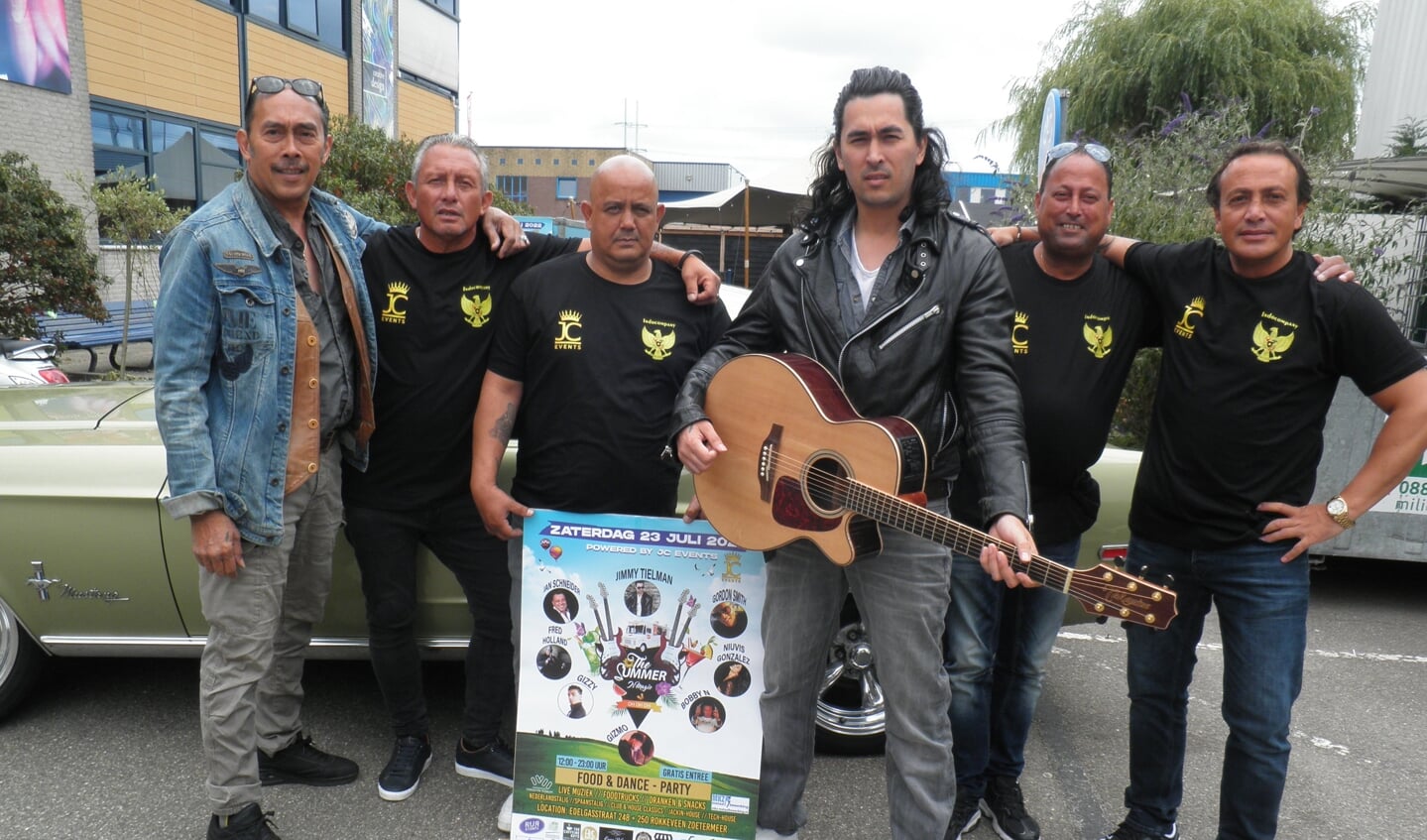 V.l.n.r.: Stanley Tielman, Jeffrey Bloem, Matthews Jansen, Jimmy Tielman, Reggy Stalder en Donny Bloem. Foto Kees van Rongen