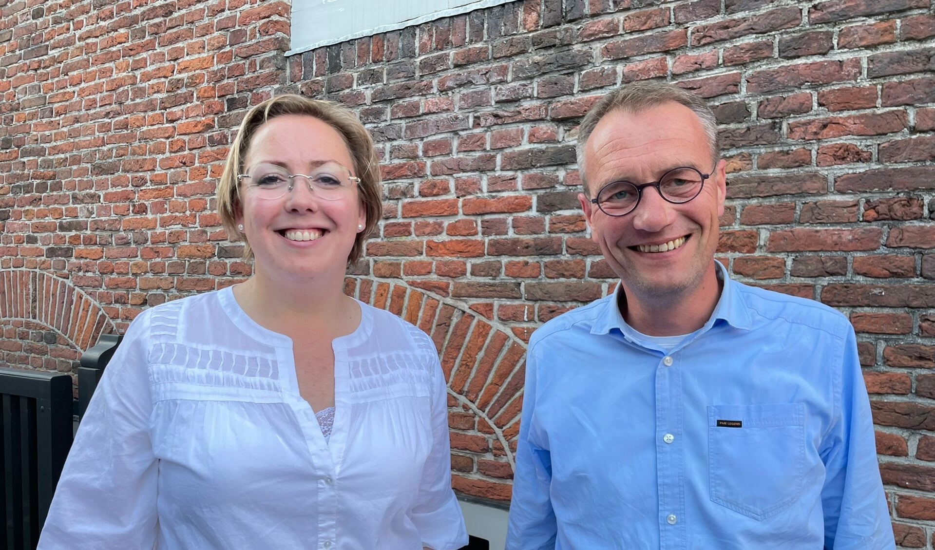 Sabrina van den Heuvel (VVD) en Ron van Duffelen (CDA) wilden met hun amendement een verbod op messen opnemen in de APV. Behalve CDA en VVD stemden alle partijen tégen dit verbod. 