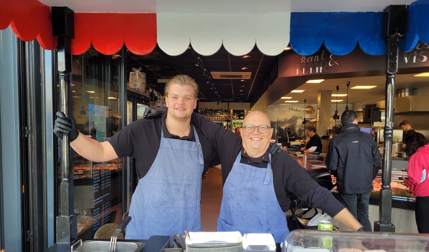 Aan de inwendige mens werd ook gedacht: gebakken mosselen met uitjes of een broodje paling.