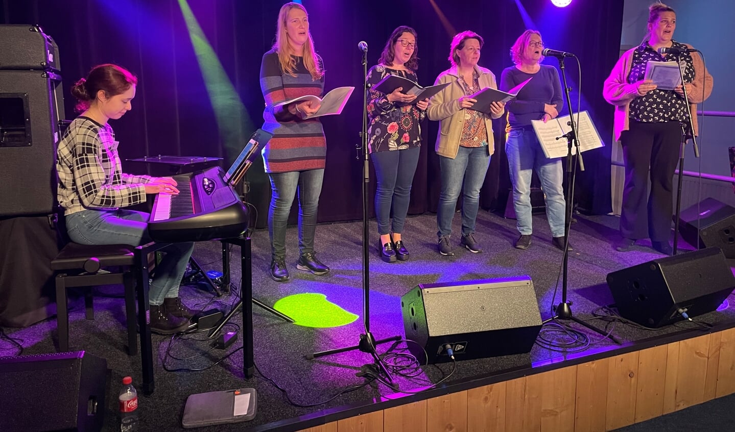Vocal Group Harmonize zong de sterren van de hemel.