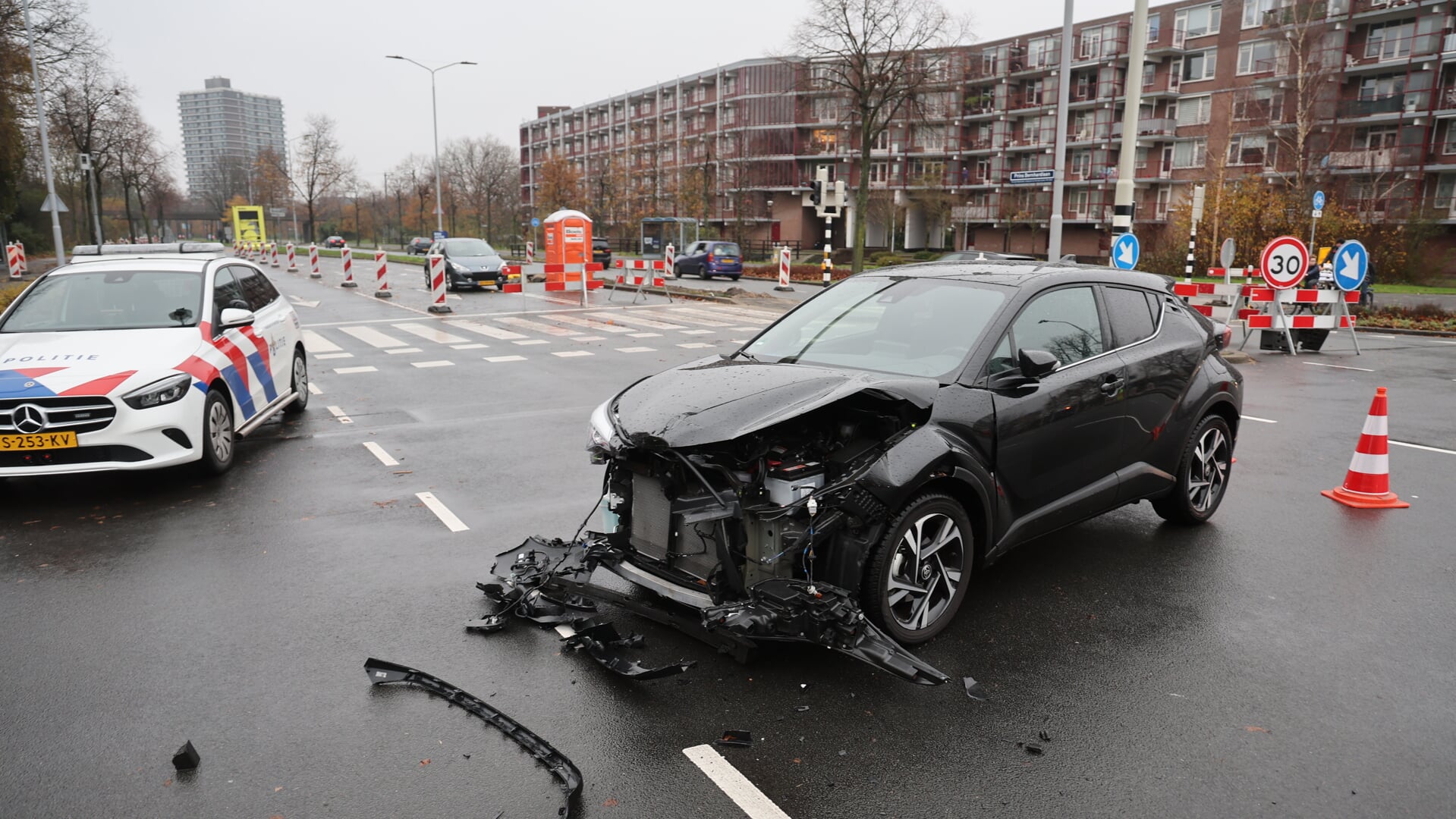  De voertuigen liepen forse schade op (foto: René Hendriks). 