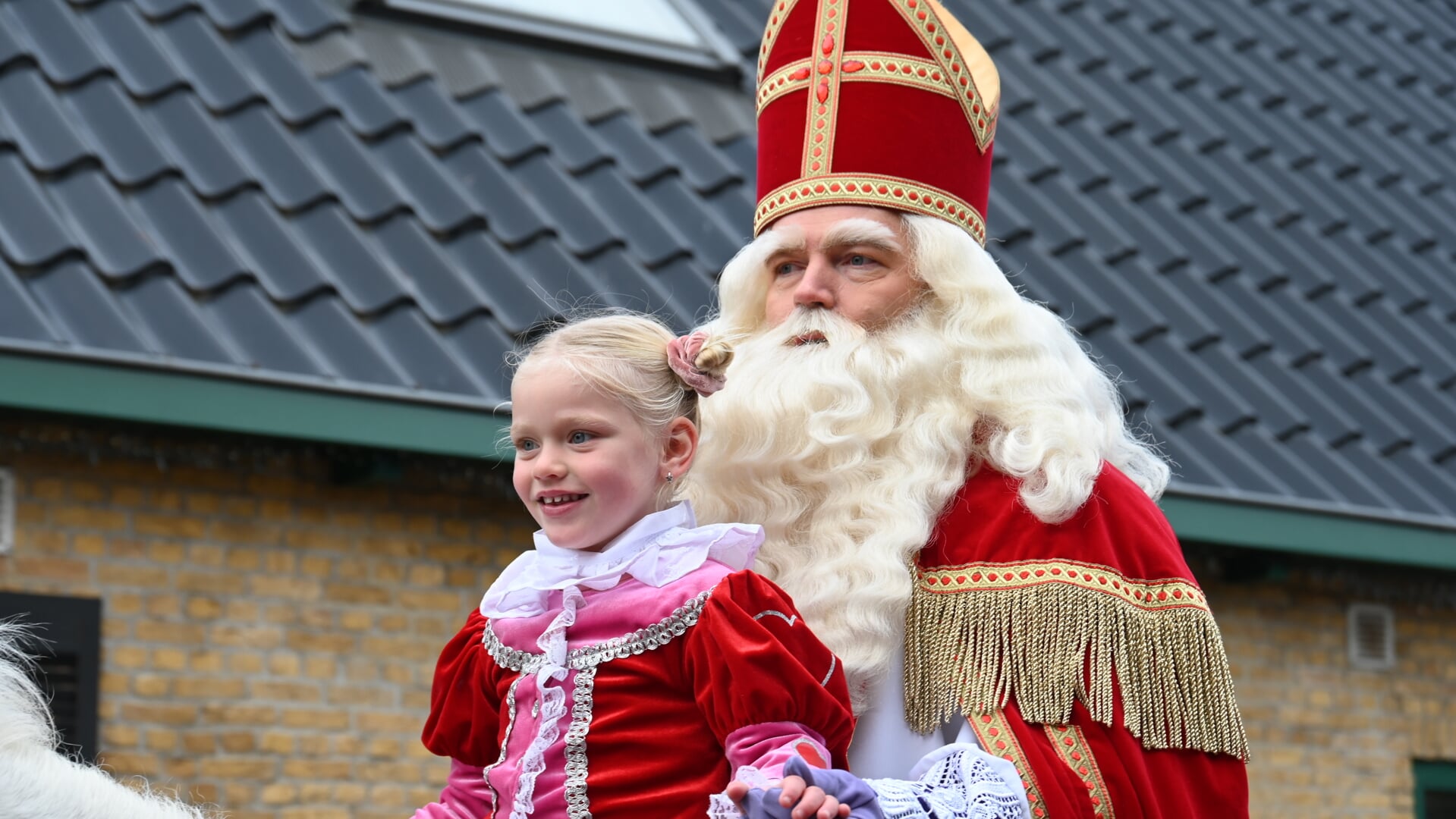 Altijd een feest als Sinterklaas aankomt. Foto: Gerard van Warmerdam