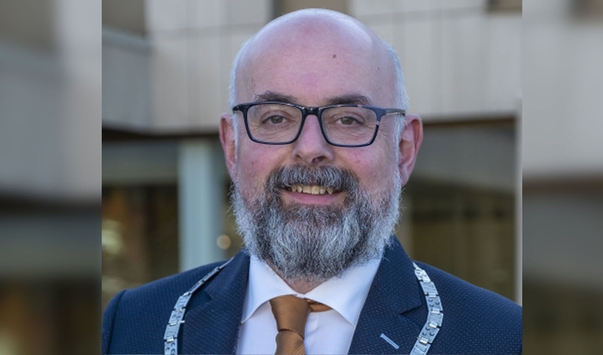 nieuwe-burgemeester-martijn-vroom-in-midvliet-actueel-adverteren