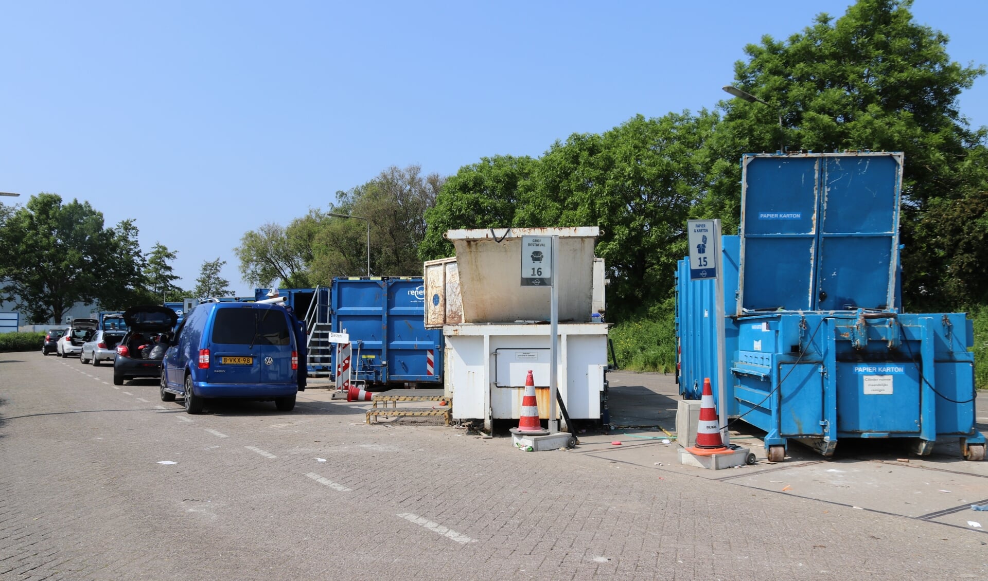 Het huidige afvalbrengstation blinkt niet uit in gebruiksvriendelijkheid, veiligheid en gemak., vindt de gemeente. (Foto: Spa Media) 