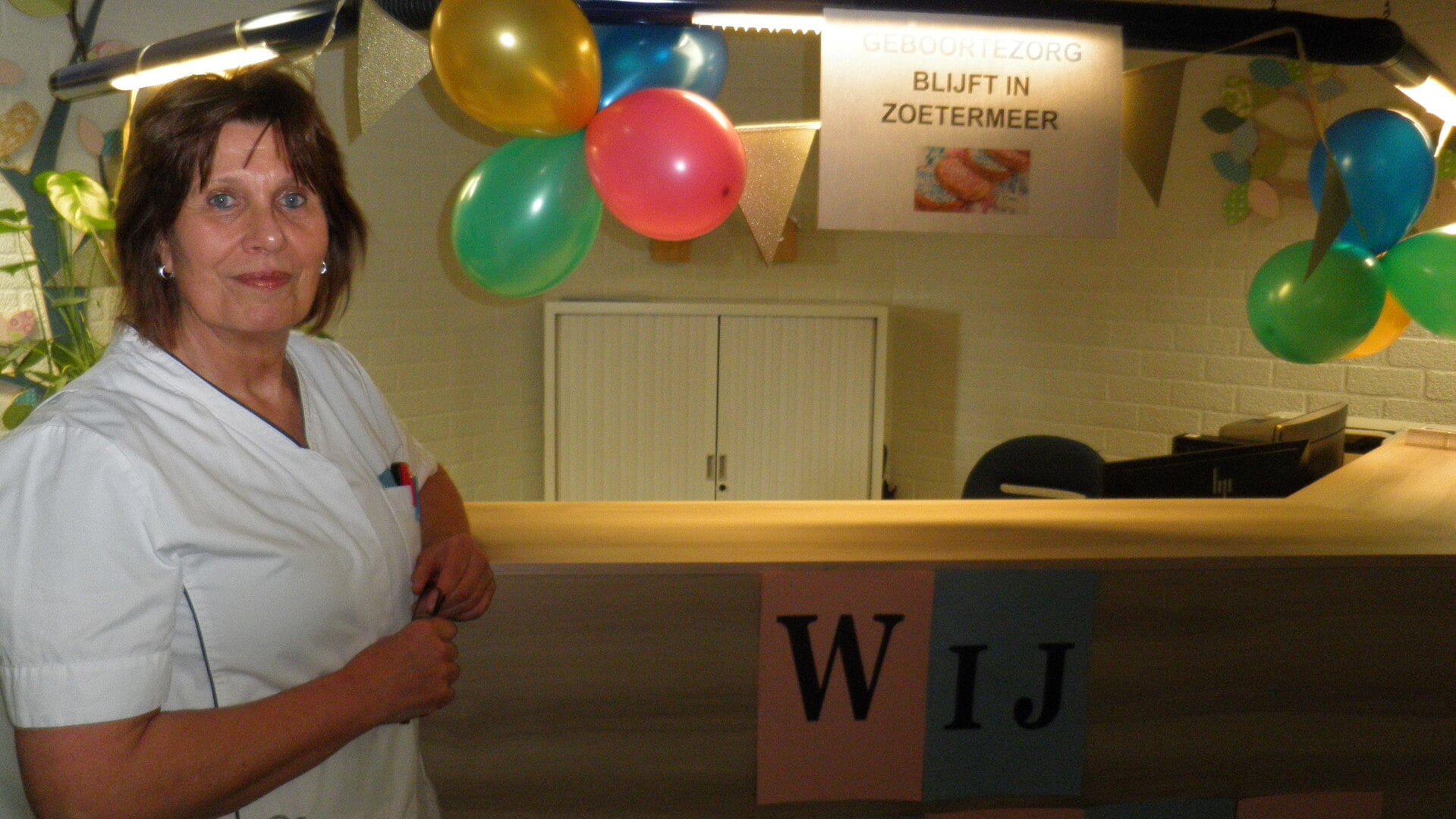 Linda Bregman werkzaam op de afdeling Verloskunde is heel erg blij met het behoud van de geboortezorg. Foto: Kees van Rongen 