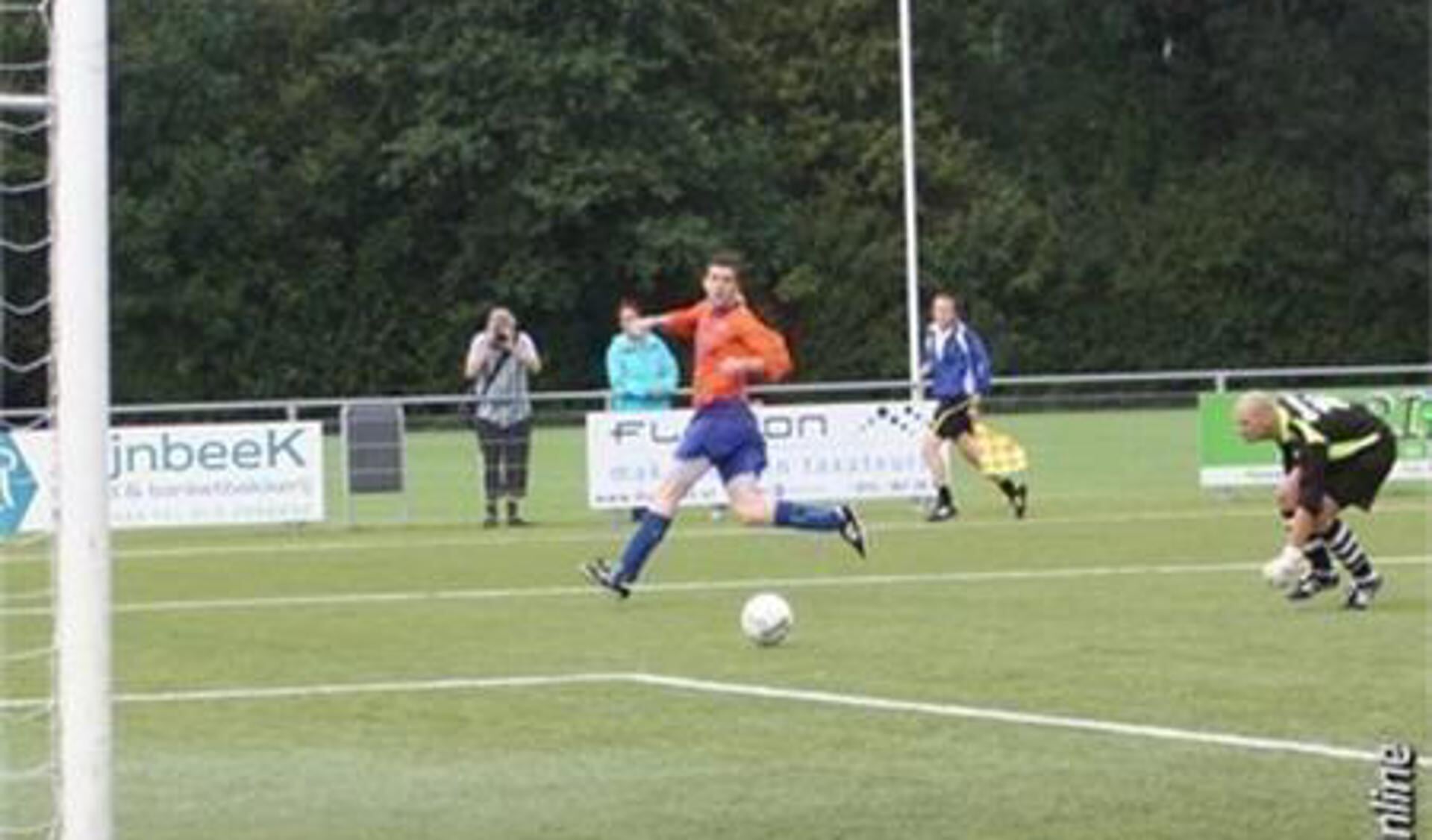 Bas Ruigrok scoorde in de slotfase DSVP’s vierde doelpunt.