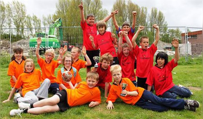 Poulewinnaars Josephschool en Mariaschool. Foto’s: Mieke van Veen