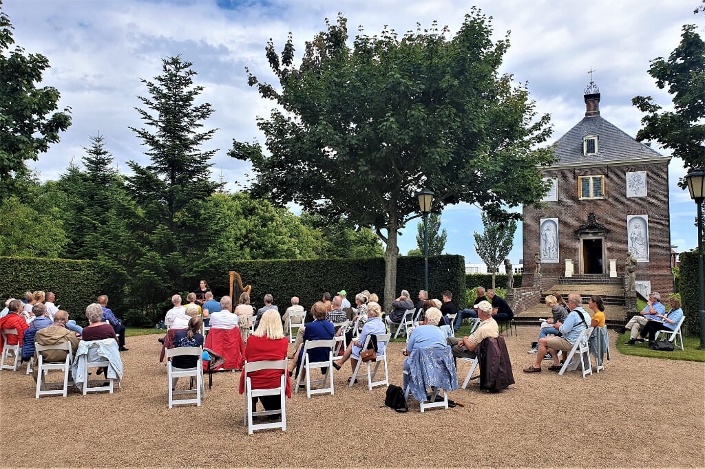 Concert in de tuin van Huygens’ Hofwijck, zomer 2020 (foto: pr).