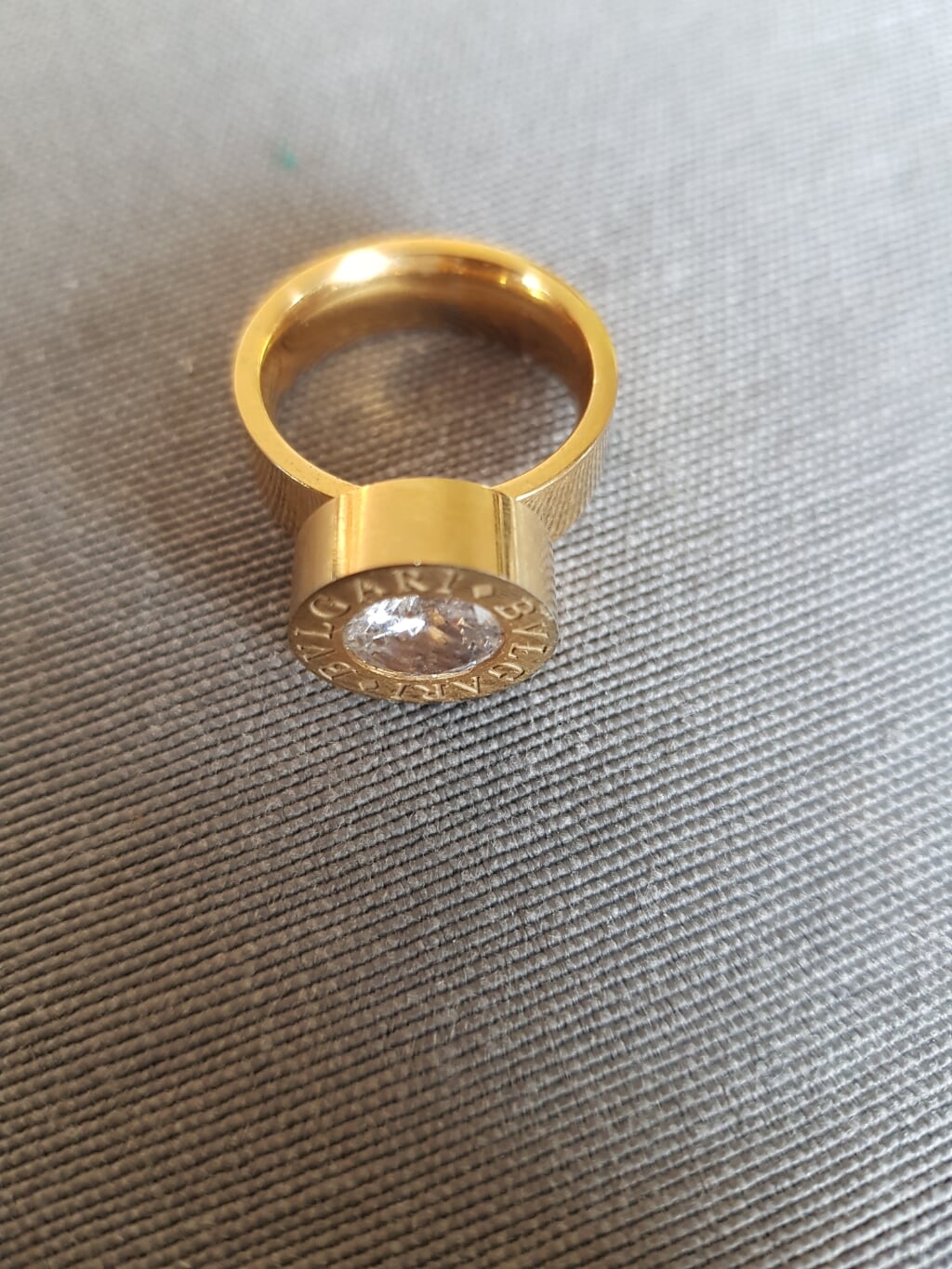 Bvulgari ring