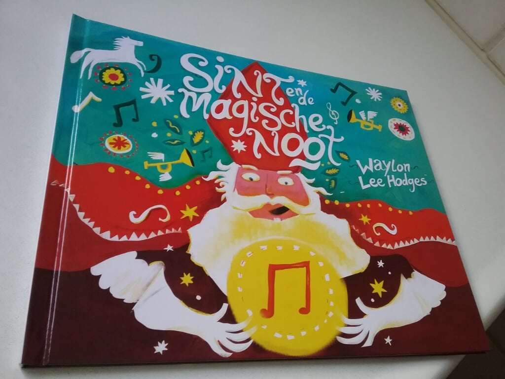 Sinterklaas boek  //  Sint en de magische noot.