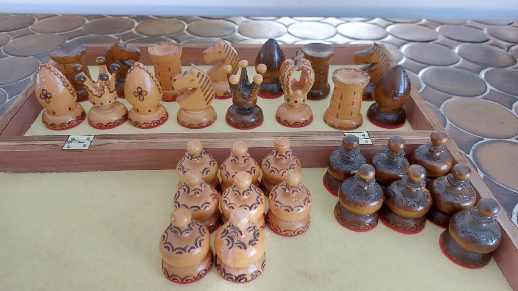 oud schaakspel