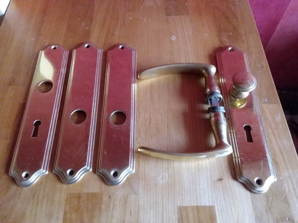 SET MESSING DEUR-BESLAG!