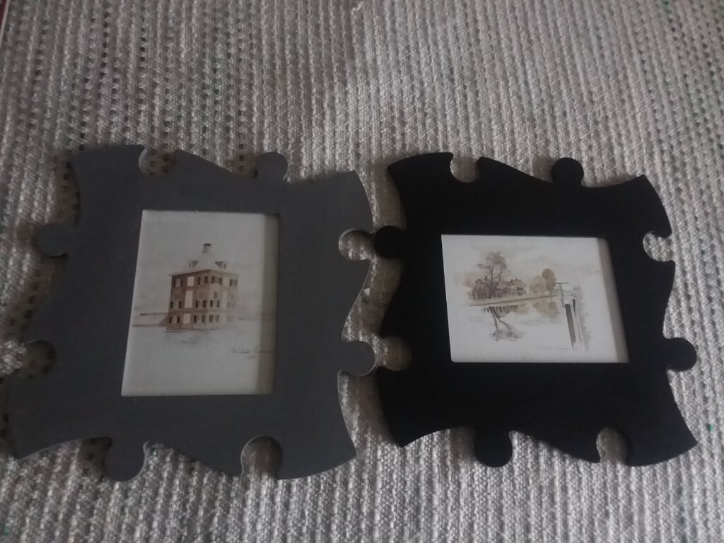 Aparte Houten FOTO-LIJSTJES,in vorm van PUZZEL-STUK!