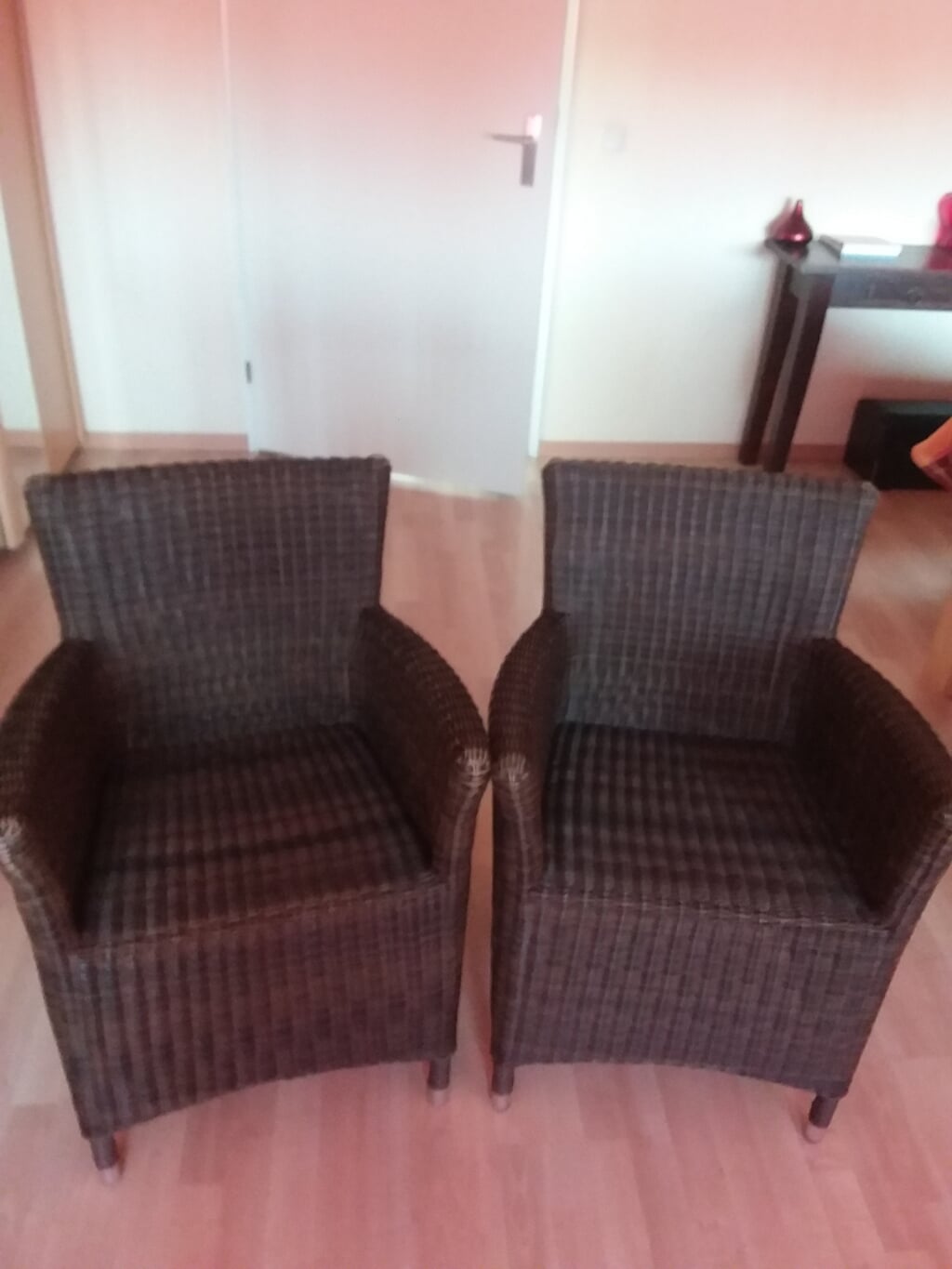2 mooie Bruine WICKER TUIN-FAUTEUIL-TJES!
