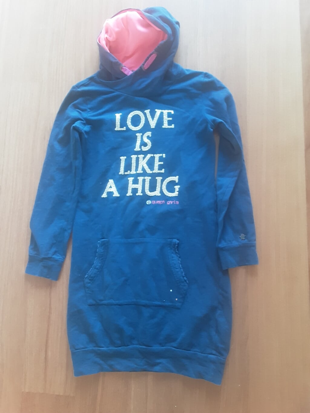50% korting BLAUWE JURK MET CAPUCHON MT 158/164 € 5,00