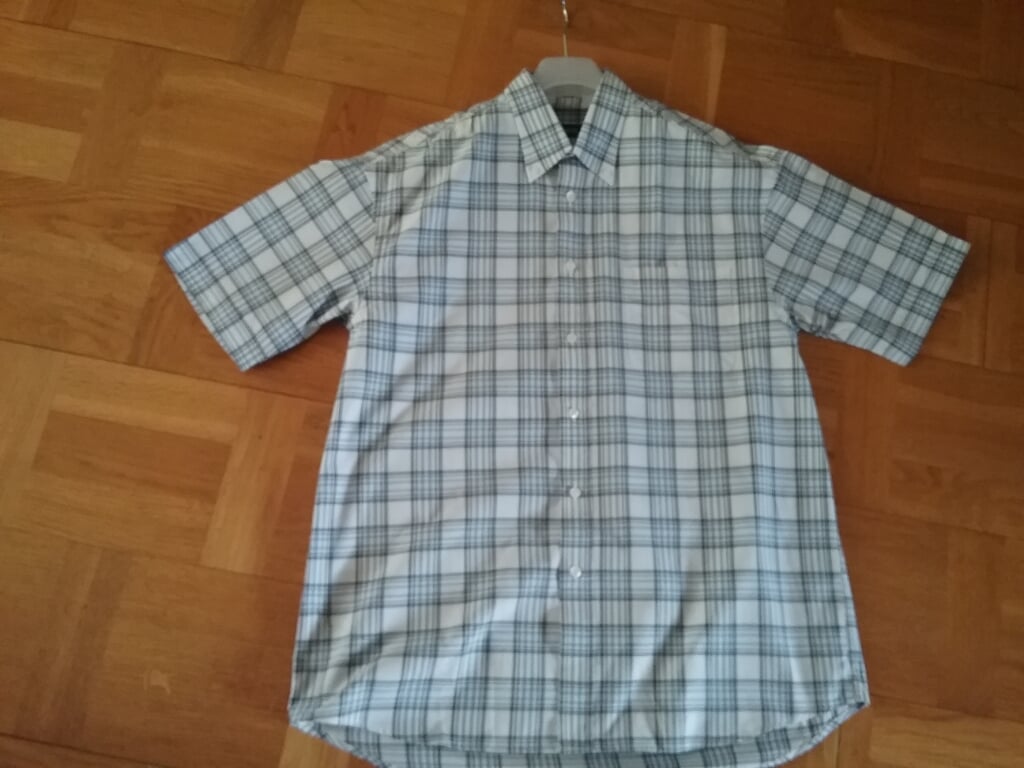 Overhemd // korte mouw //  maat  M