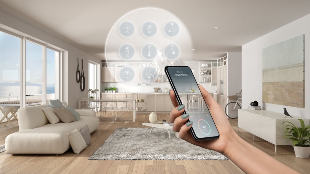  Een ‘smart home’ is een woning waarin verschillende slimme apparaten in verbinding met elkaar staan.