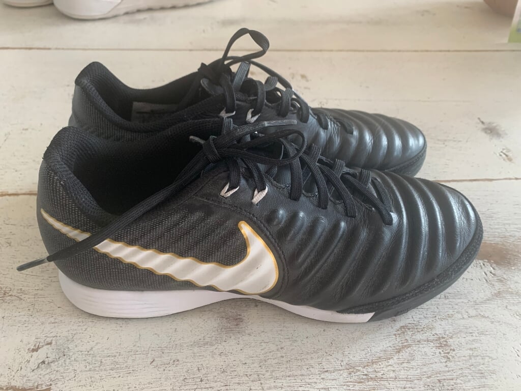 Gym/zaalschoenen te koop