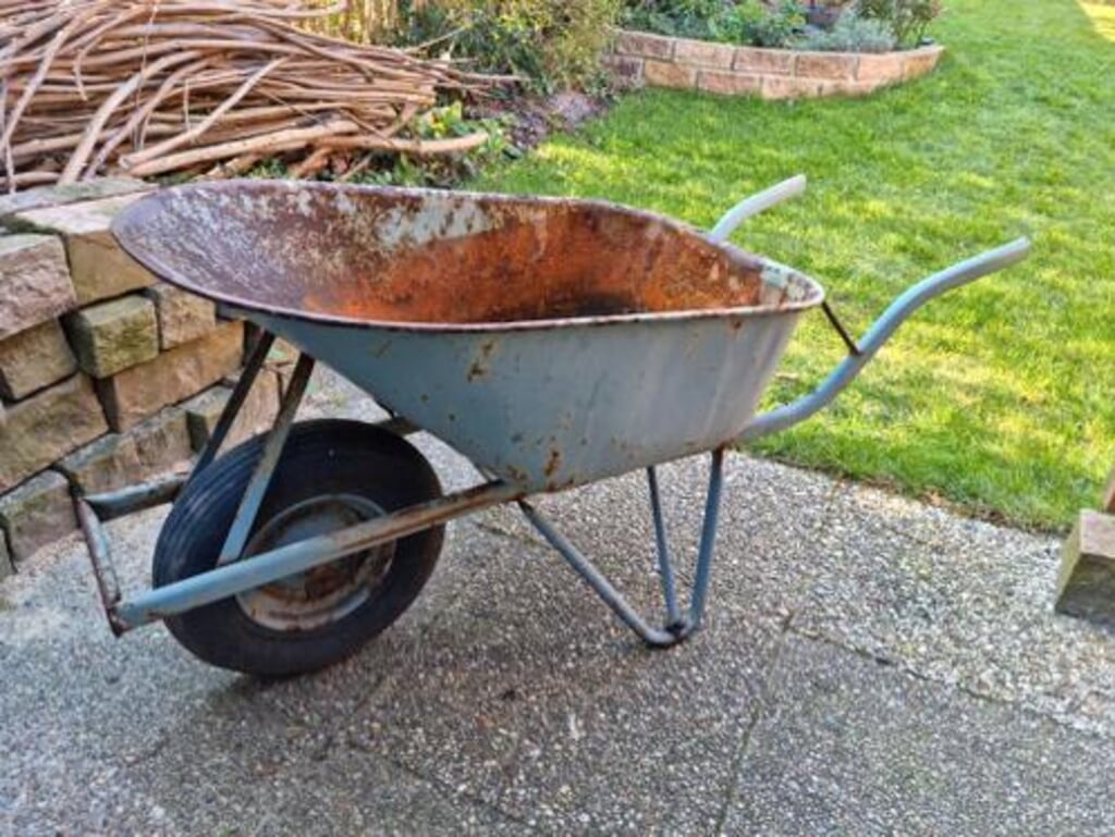 gevraagd/gezocht; gratis kruiwagen.