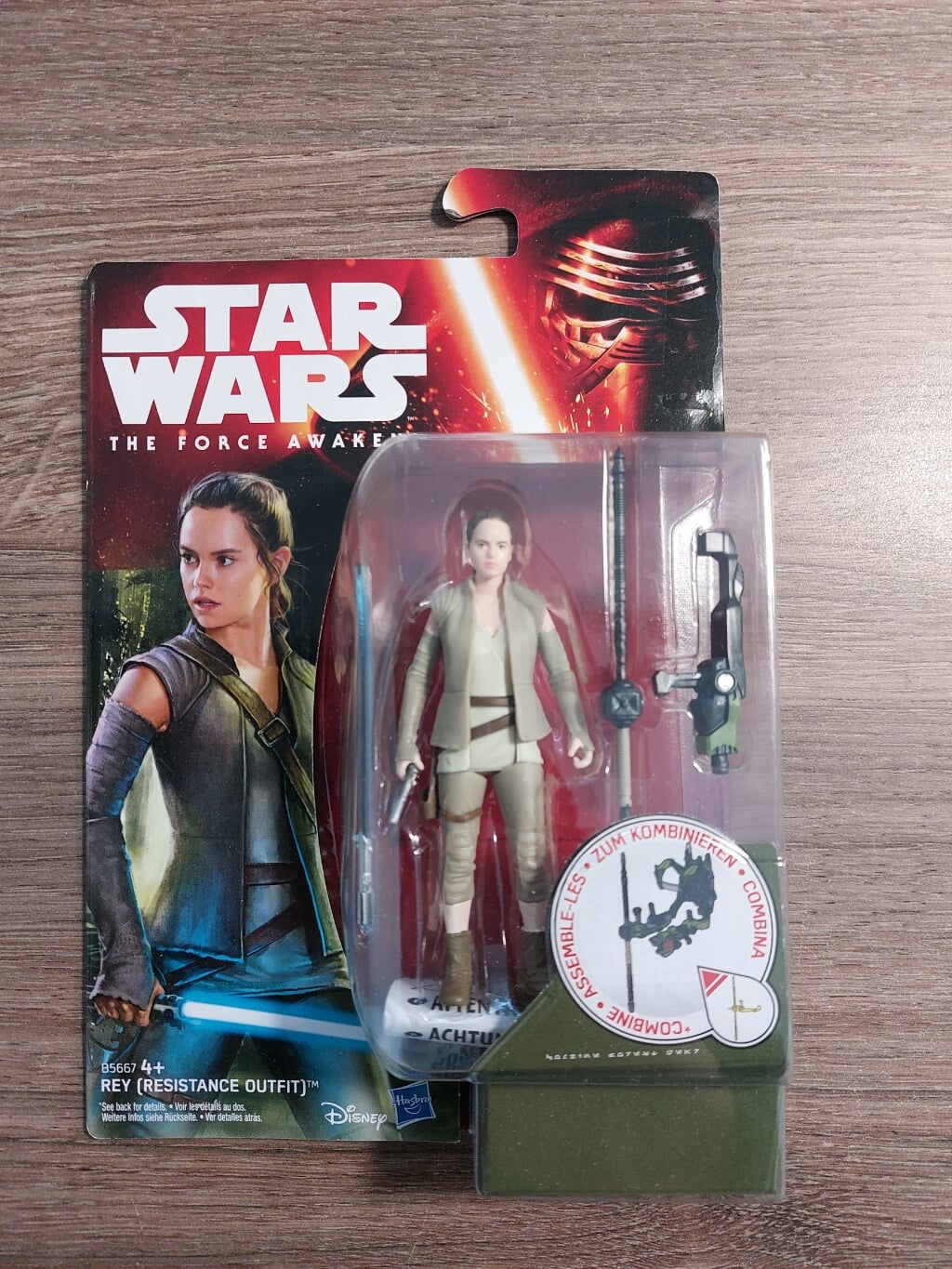 Star Wars - Rey (Resistance Outfit)