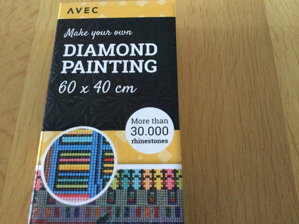 Diamond painting
