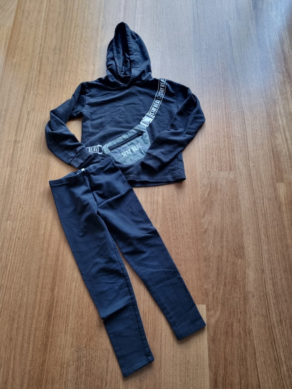 Zwarte hoodie meisje mt 146/152 en legging 158