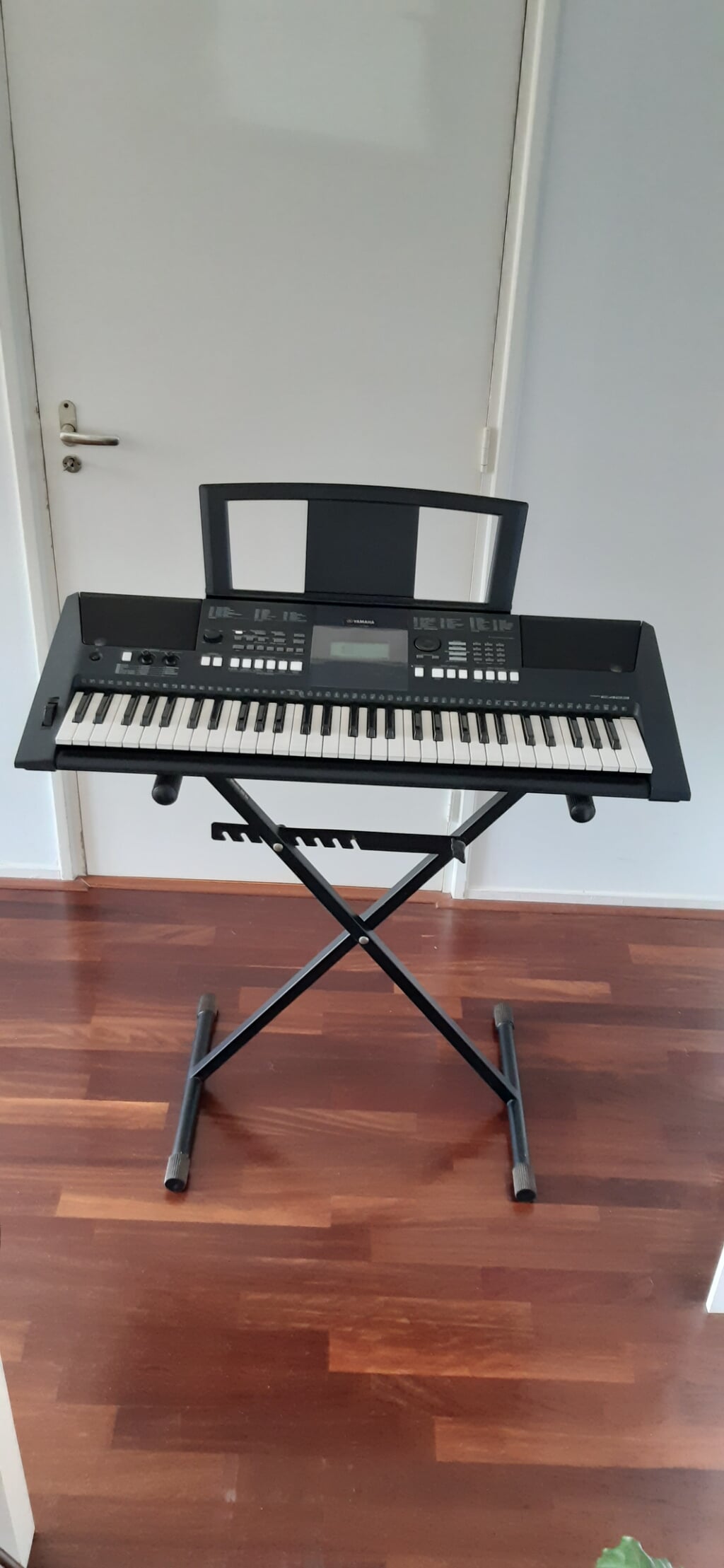 Keyboard Yamaha PSR-E423