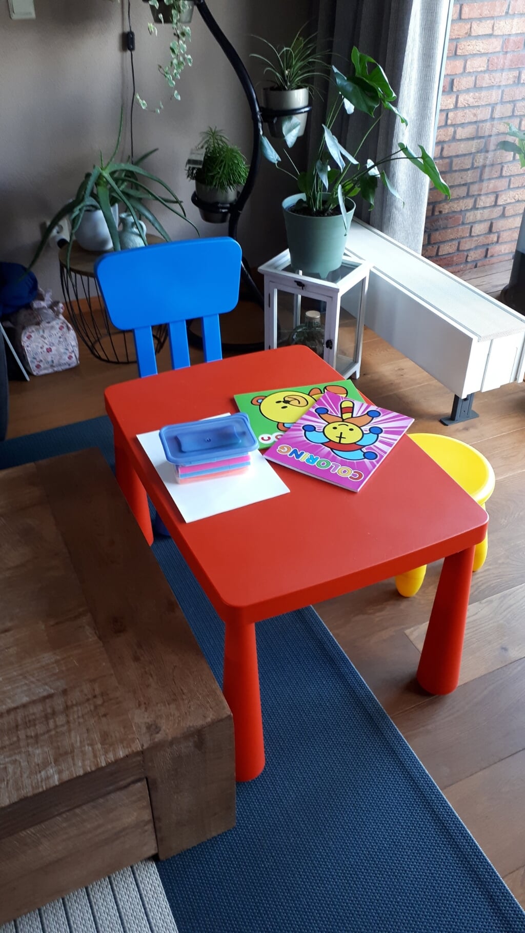 Populair Zonnig knijpen Ikea kinder tafeltje, krukje en stoeltje - Het laatste nieuws uit  Pijnacker-Nootdorp