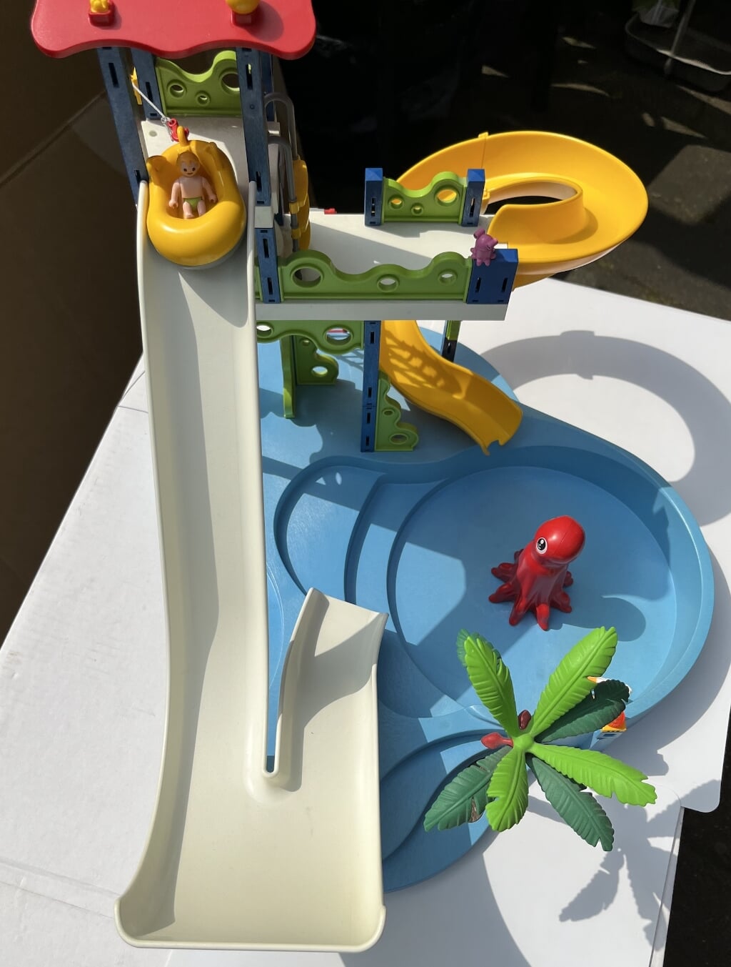Playmobil zwembad met waterglijbanen